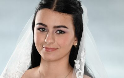 Bridal Makeup Artist: How to Break Into Wedding and Event Work